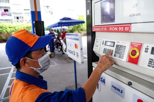 XĂNG E10 BẮT ĐẦU THÍ ĐIỂM – CHỦ XE CẦN LƯU Ý ĐIỀU GÌ?
