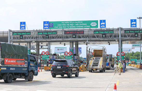 CHUYỂN SANG TÀI KHOẢN GIAO THÔNG, TIỀN Ở TÀI KHOẢN THU PHÍ XỬ LÝ THẾ NÀO?